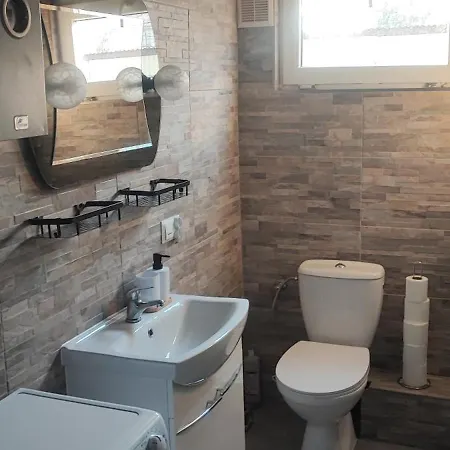 Kawalerka W Centrum Dzierzoniowa Podworko Grill Wynajm Krotkoterminowy
