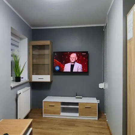 Appartamento Kawalerka W Centrum Dzierzoniowa Podworko Grill Wynajm Krotkoterminowy *