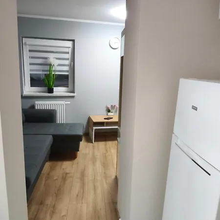 Kawalerka W Centrum Dzierzoniowa Podworko Grill Wynajm Krotkoterminowy Appartamento