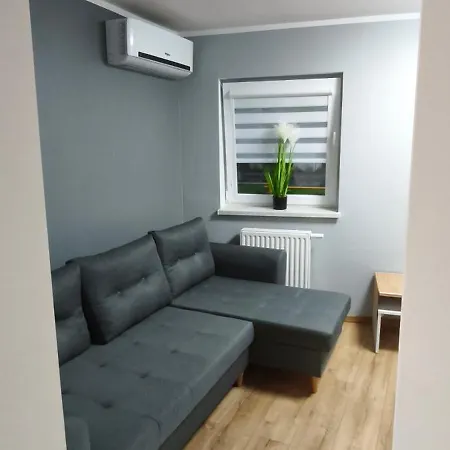 Appartamento Kawalerka W Centrum Dzierzoniowa Podworko Grill Wynajm Krotkoterminowy *