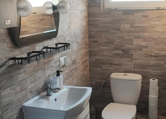 Kawalerka W Centrum Dzierzoniowa Podworko Grill Wynajm Krotkoterminowy