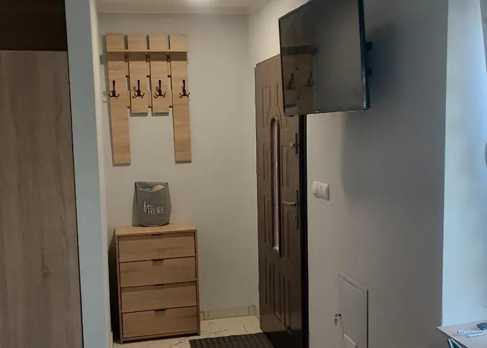 Kawalerka W Centrum Dzierzoniowa Podworko Grill Wynajm Krotkoterminowy